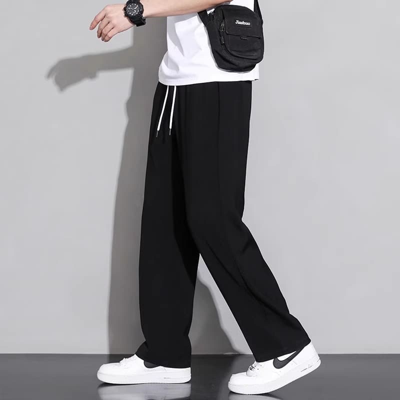 ベージュパンツ ゆったりドローコードパンツ