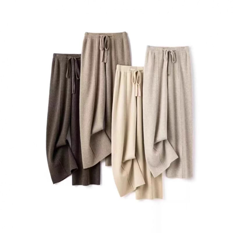 ベージュパンツ リラックスニットロングパンツ