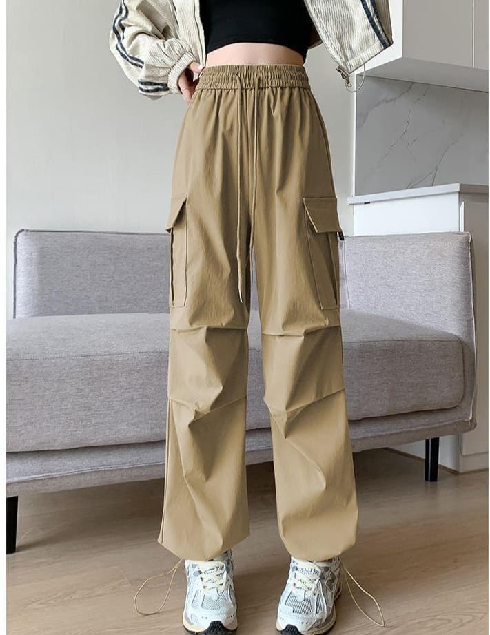 ベージュパンツ リラックスカーゴパンツ