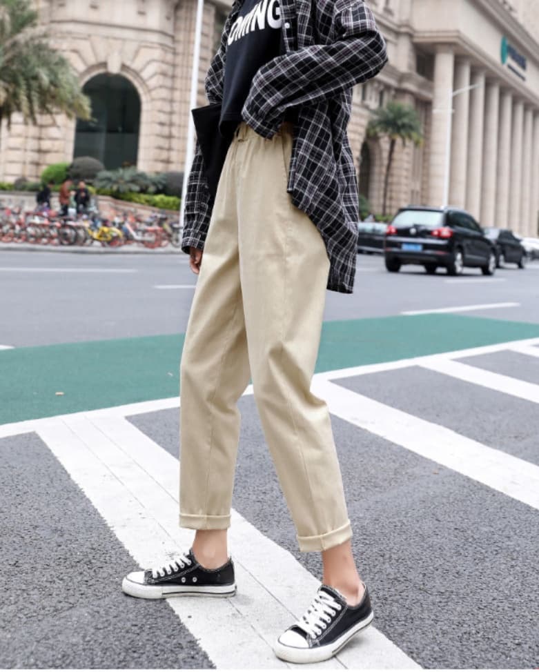 ベージュパンツ レディース ゆったりシルエット ストレートパンツ