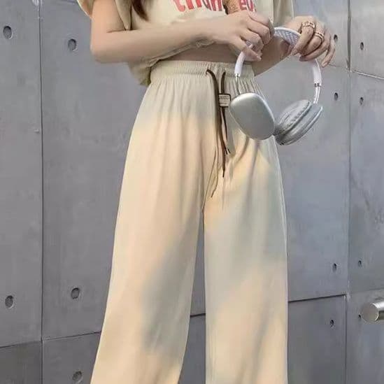 ベージュパンツ リラックスワイドパンツ