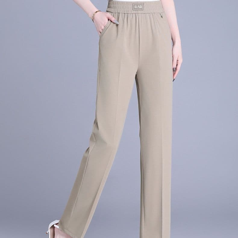 ベージュパンツ シルエット美人ストレートスラックス