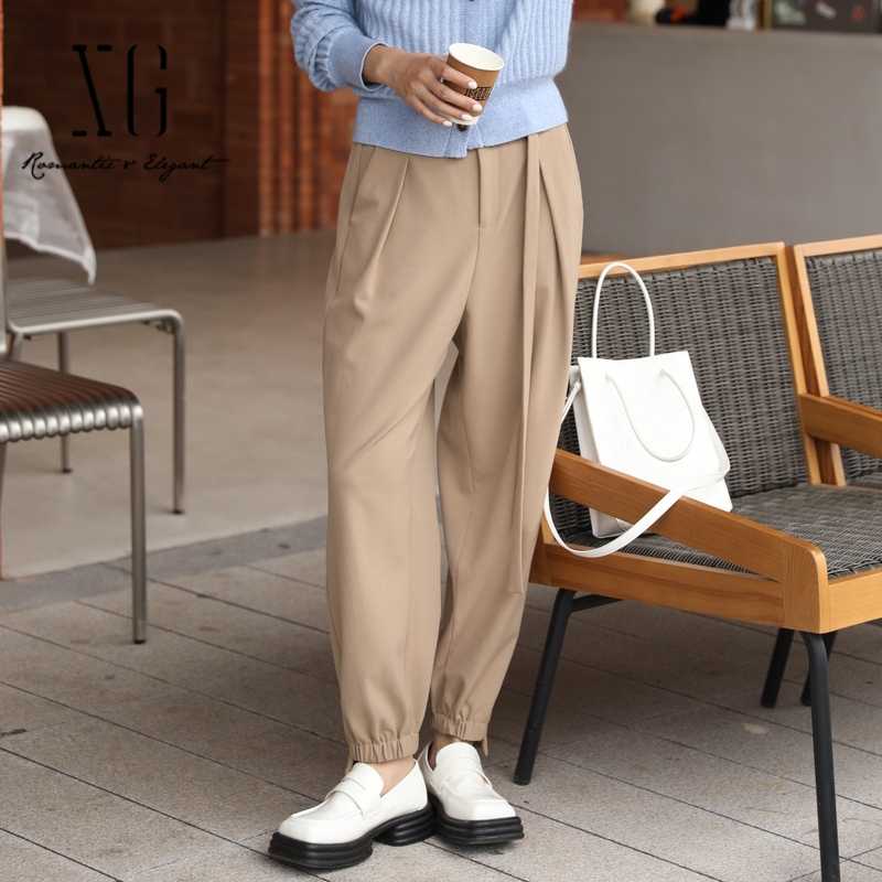 ベージュパンツ スポーティールーズジョガーパンツ