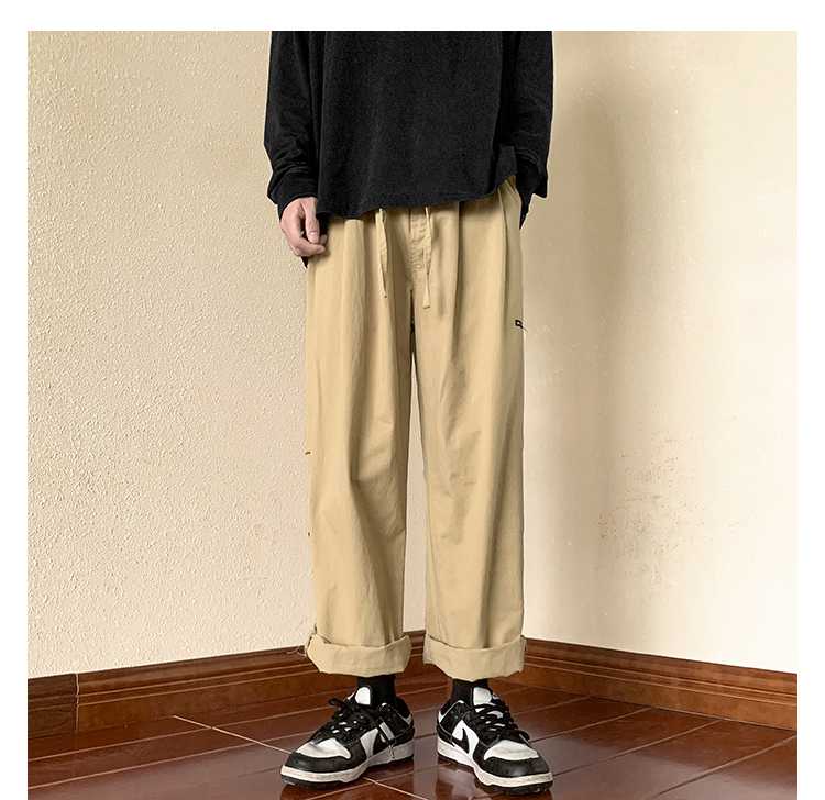 ベージュパンツ ゆったりワイドシルエットパンツ