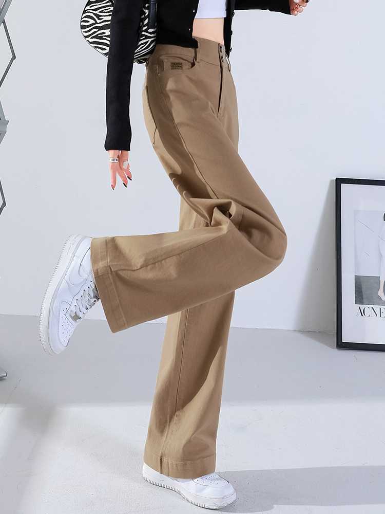 ベージュパンツ ゆったりシルエット スラックス