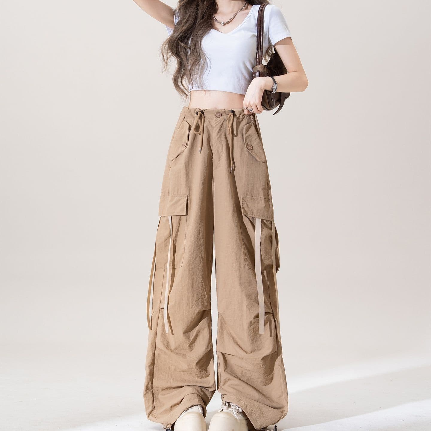 ベージュパンツ 多機能ポケット付きワイドシルエット立体カーゴパンツ