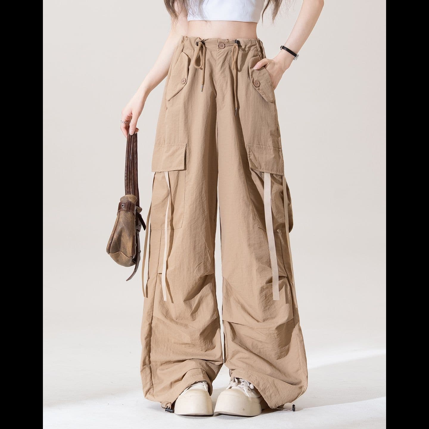 ベージュパンツ 多機能ポケット付きワイドシルエット立体カーゴパンツ