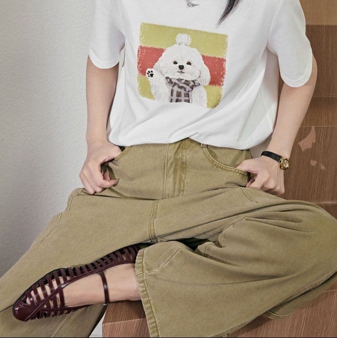 ベージュパンツ ゆったりワイドシルエットパンツ