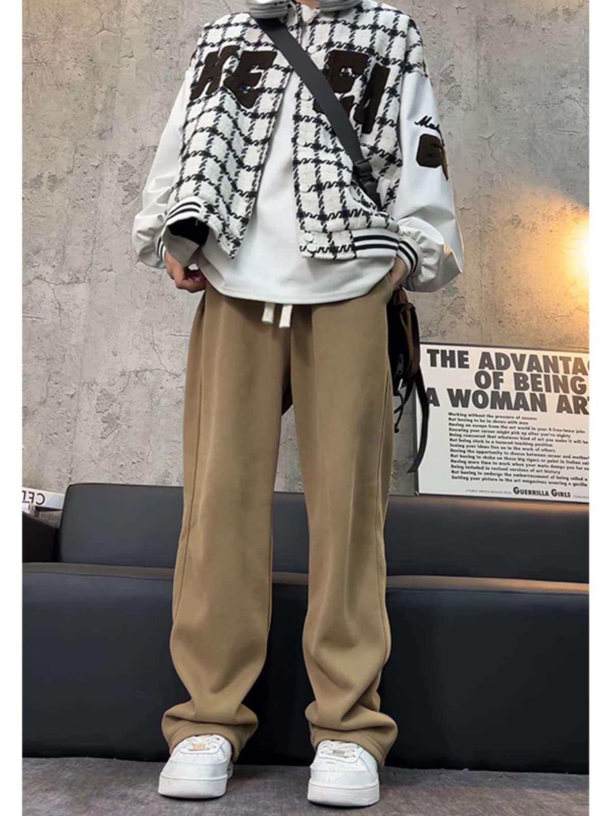 ベージュパンツ メンズ ゆったりストレート裾幅広パンツ