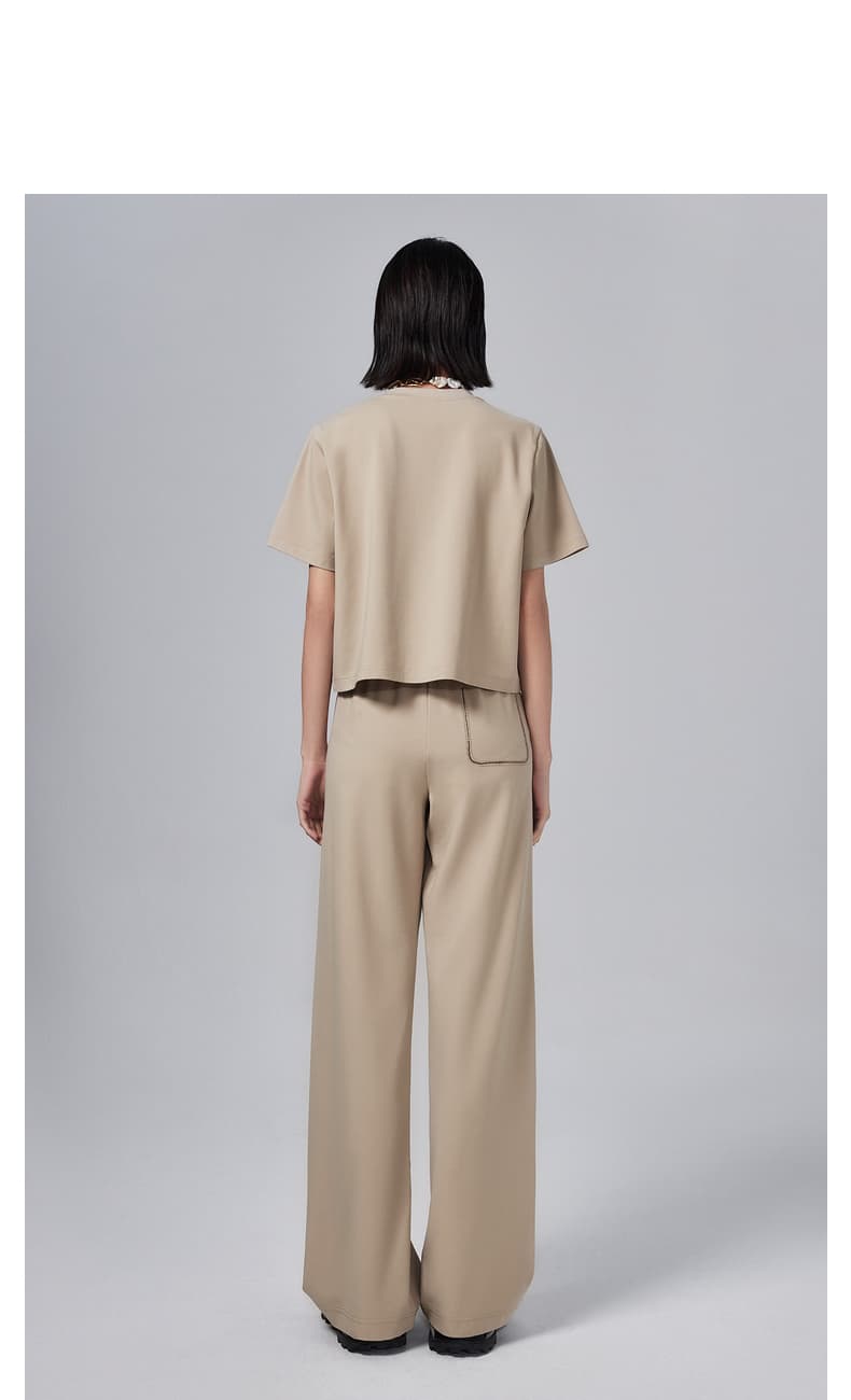 ベージュパンツ リラックスワイドストレートパンツ