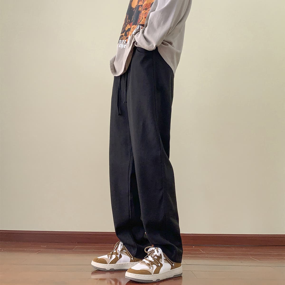 ベージュパンツ テーパードストレートスラックス