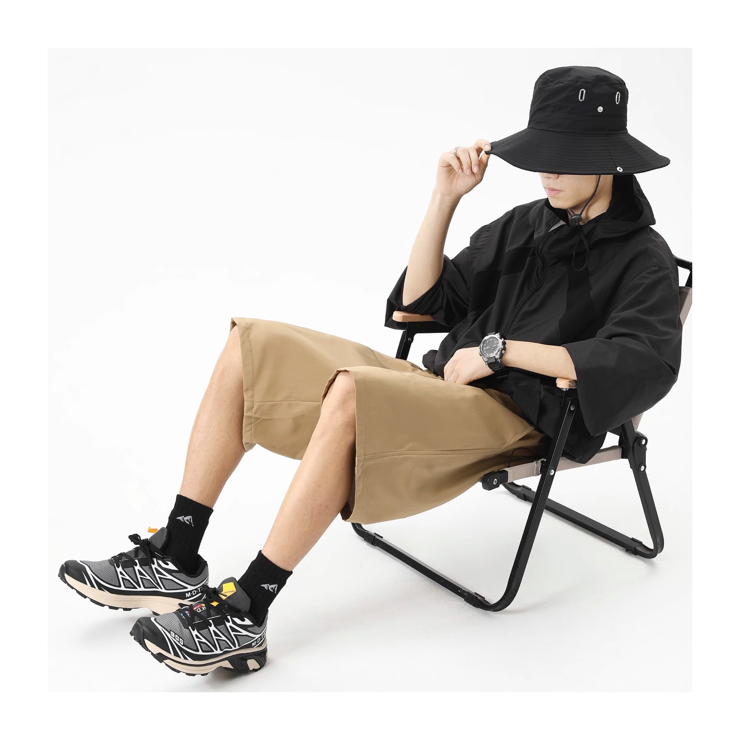ベージュパンツ メンズ ゆったりドローコード入りハーフパンツ