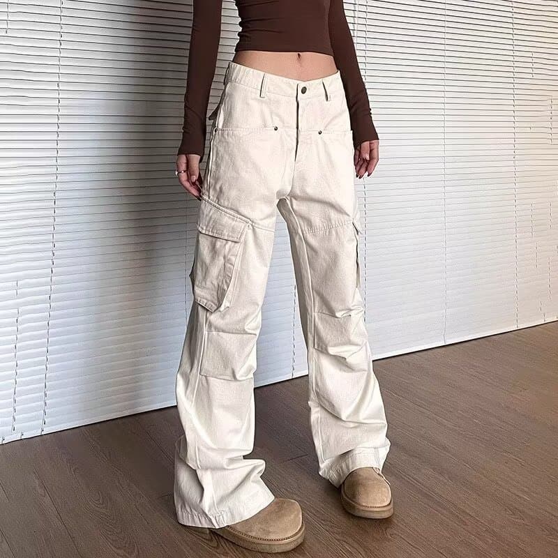 ベージュパンツ ベージュパンツ ゆったりマルチポケット実用派パンツ