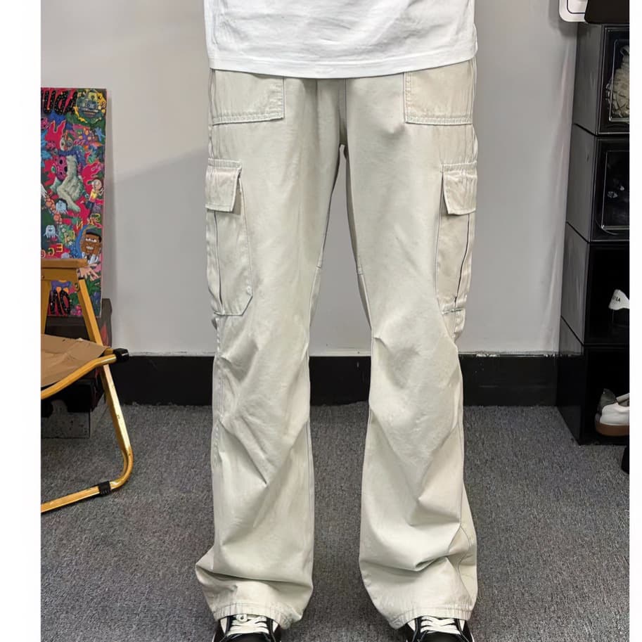 ベージュパンツ ベージュパンツ 実用的なポケット付きワイドパンツ