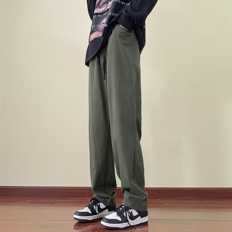 ベージュパンツ テーパードストレートスラックス