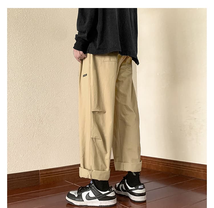 ベージュパンツ ゆったりワイドシルエットパンツ