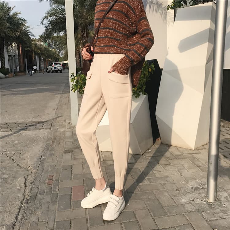 ベージュパンツ レディース ゆったりシルエット カーゴタイプ テーパードパンツ
