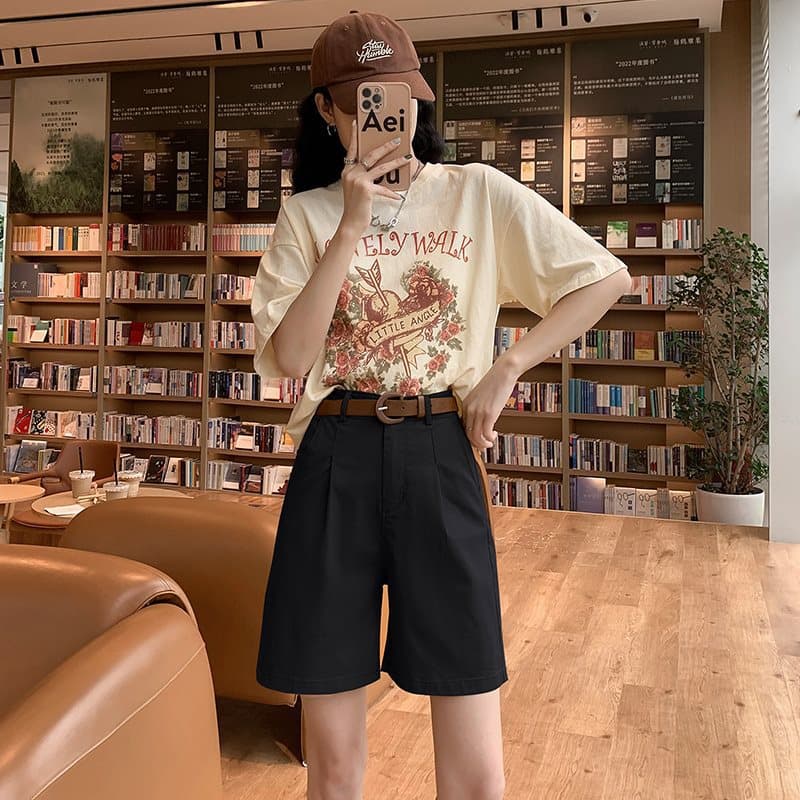 ベージュパンツ ハイウエストゆったりショートパンツ