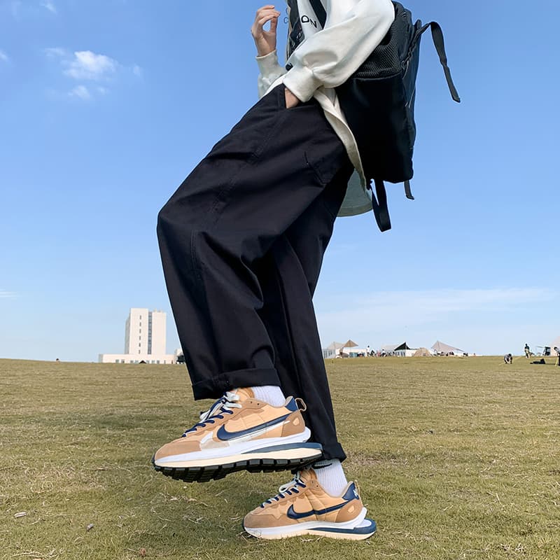ベージュパンツ カーゴデザイン ゆったりパンツ