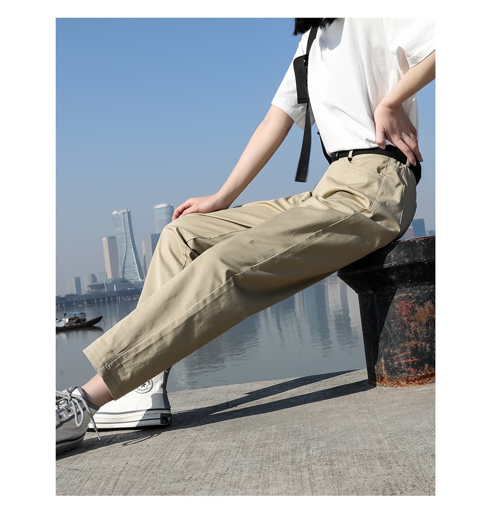 ベージュパンツ ゆったりストレートチノパンツ