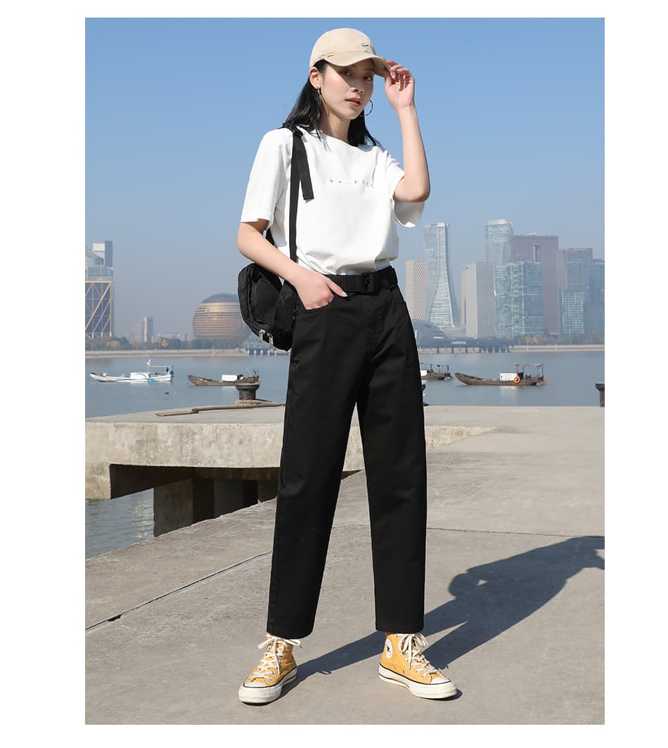 ベージュパンツ ゆったりストレートチノパンツ