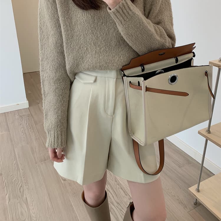 ベージュパンツ レディース 上品プリーツハーフパンツ