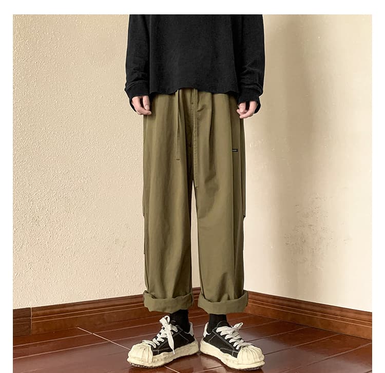 ベージュパンツ ゆったりワイドシルエットパンツ
