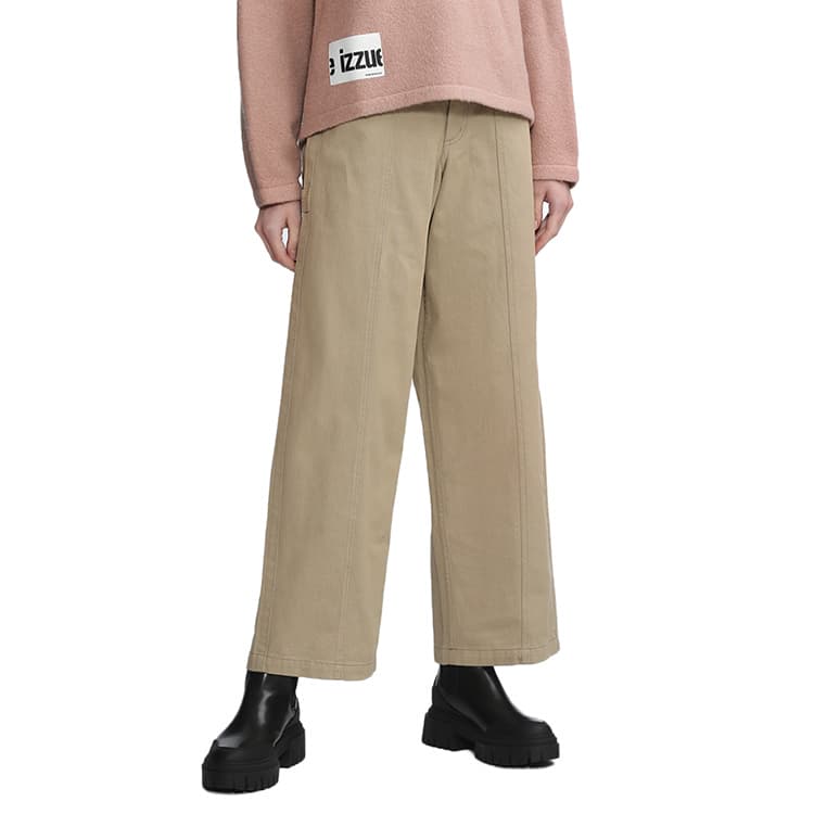ベージュパンツ ストレートシルエットワイドパンツ