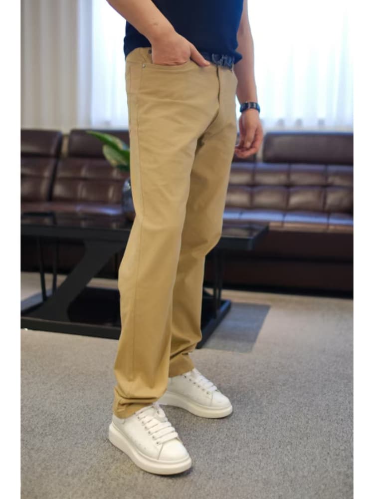 ベージュパンツ きれいめすっきりシルエットチノパン