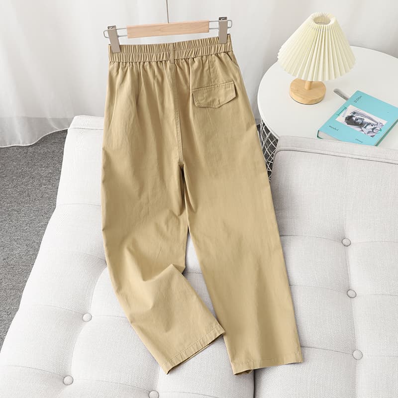 ベージュパンツ ゆったりウエストテーパードパンツ