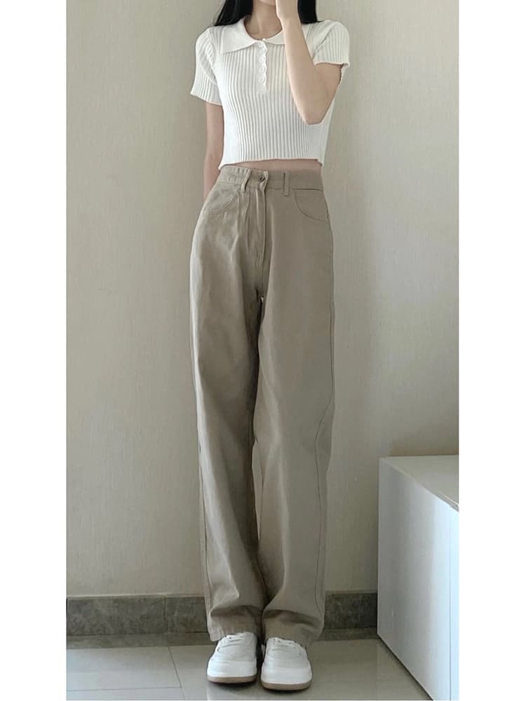 ベージュパンツ ゆったりストレートデニム