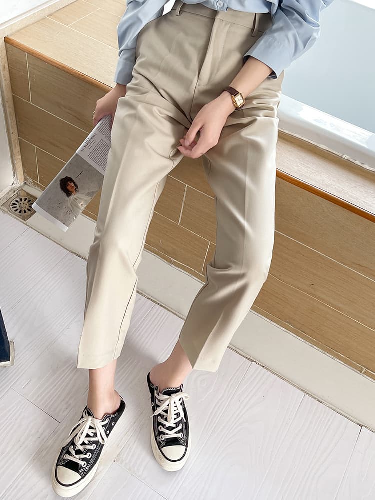 ベージュパンツ レディース ハイウエスト直線美シルエットテーパードパンツ