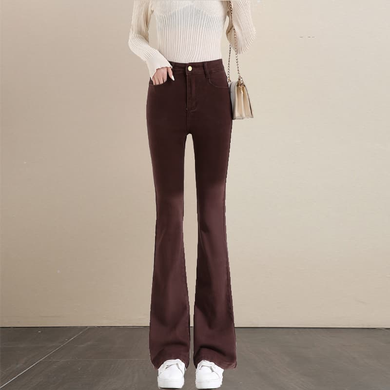 ベージュパンツ すっきりフレアストレッチパンツ