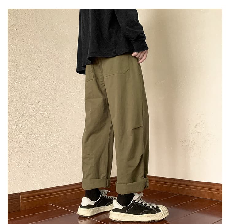 ベージュパンツ ゆったりワイドシルエットパンツ