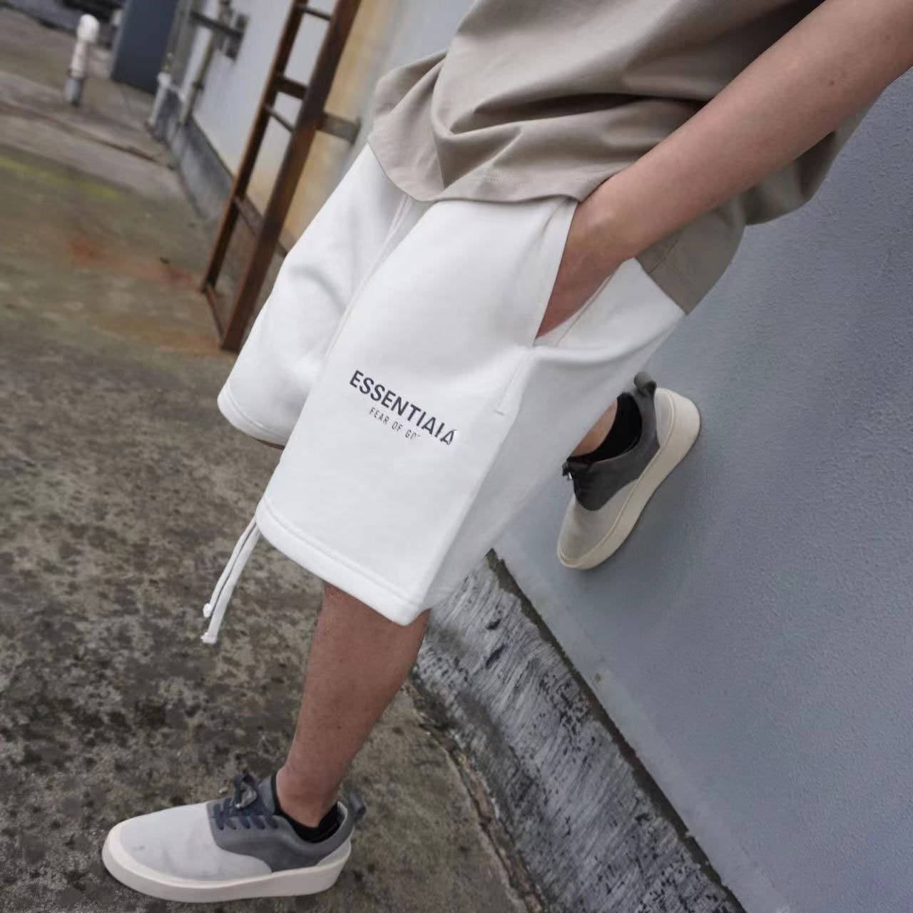 ベージュパンツ クリーンカジュアルハーフパンツ