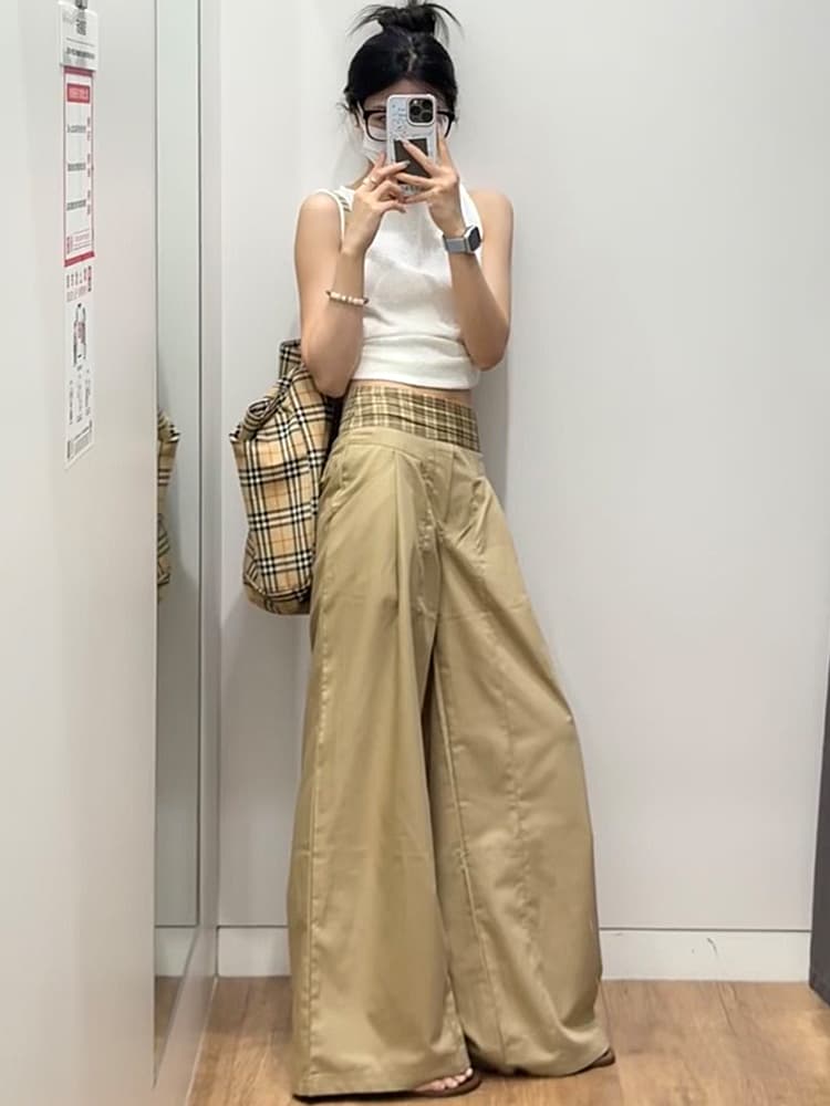 ベージュパンツ ワイドシルエットフレアパンツ