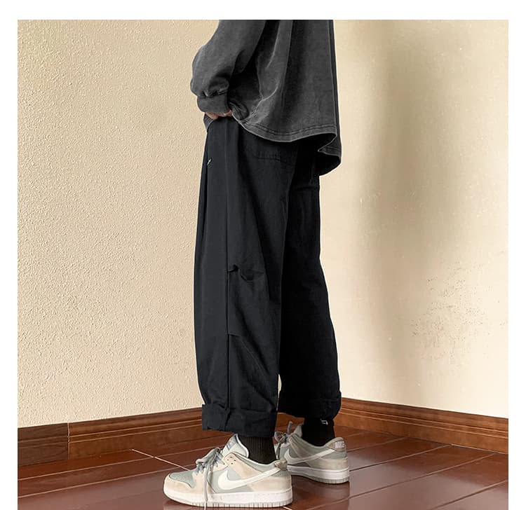 ベージュパンツ ゆったりワイドシルエットパンツ